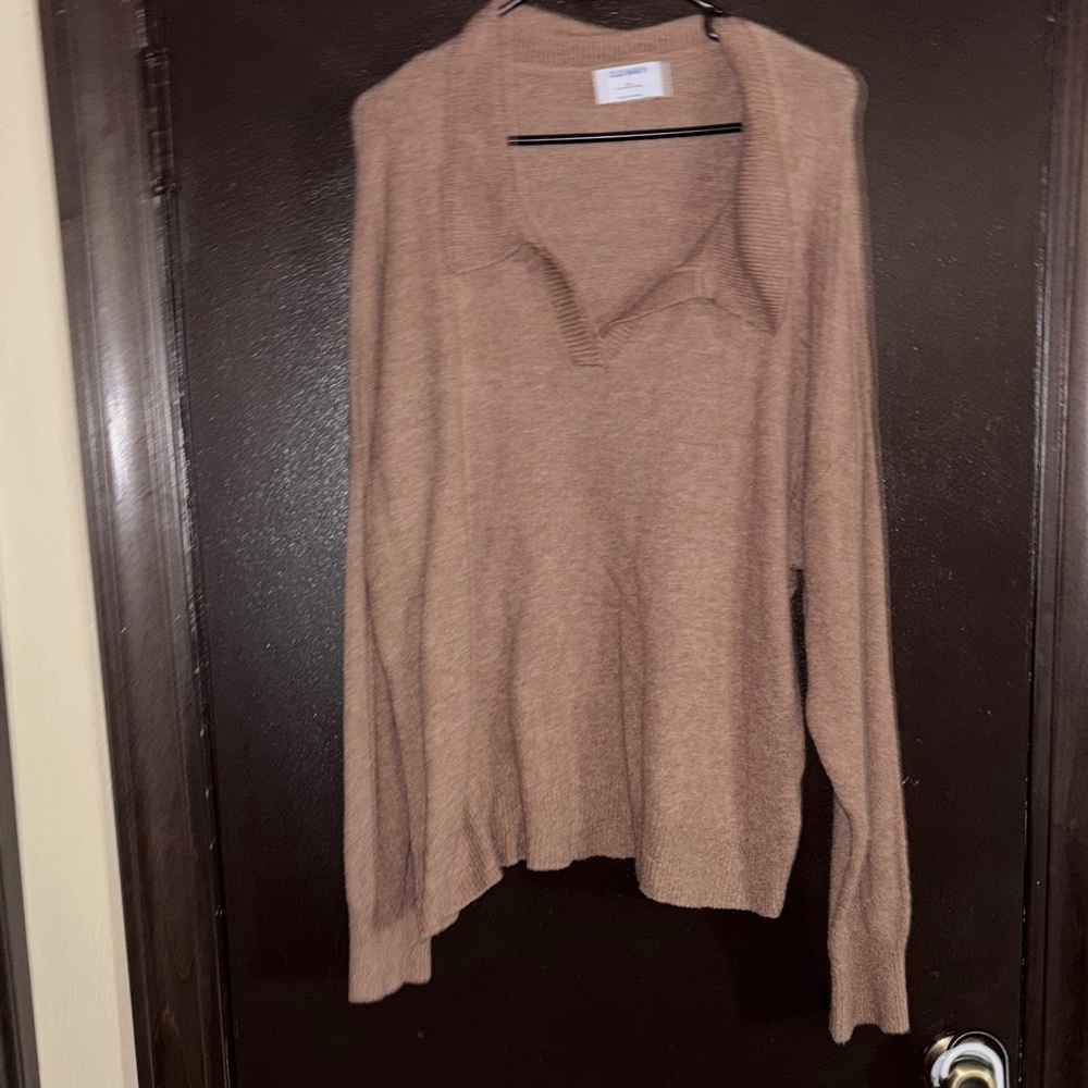 Women's Tan Sweater